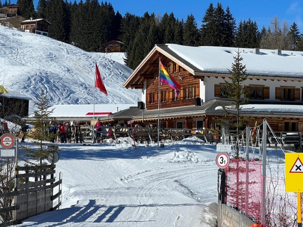 Erezsaesshuette Villa Klosters Exterior photo